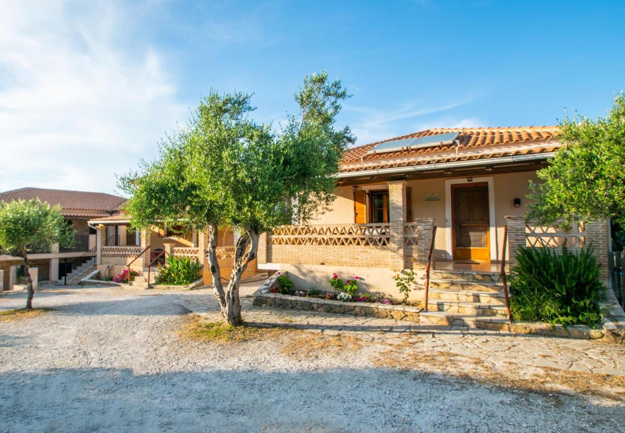 Aeolos Zante Villas With Heated Pool Vasilikí Kültér fotó