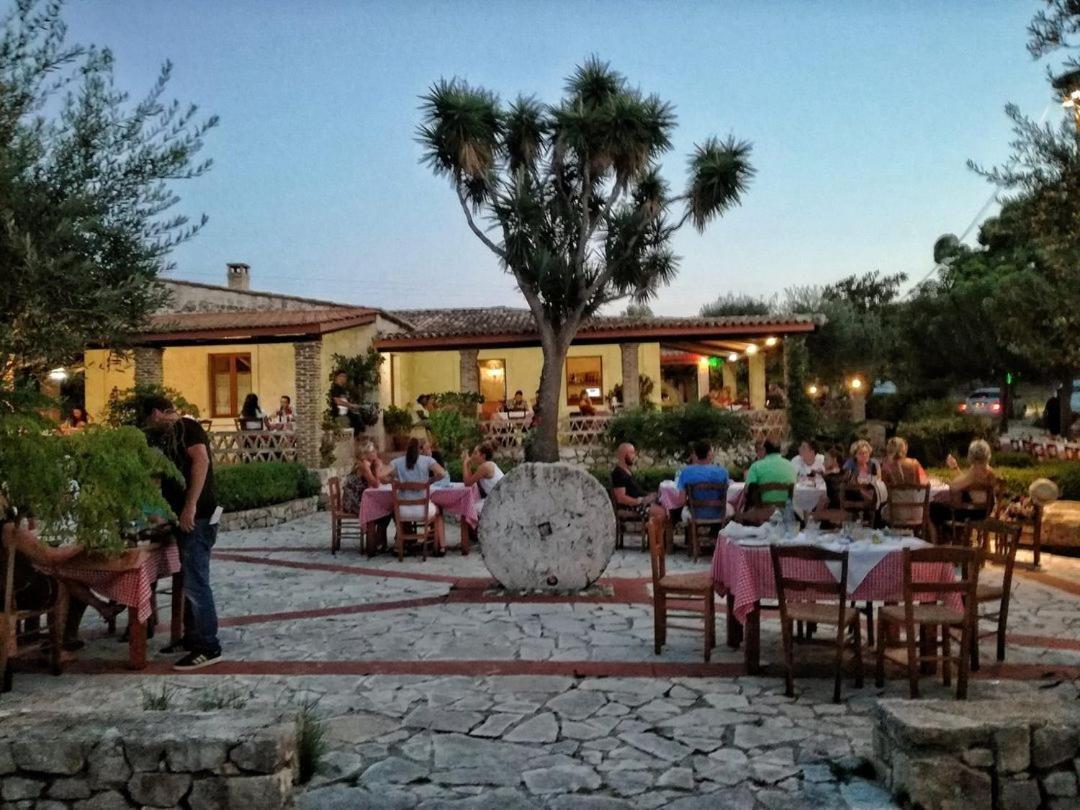 Aeolos Zante Villas With Heated Pool Vasilikí Kültér fotó